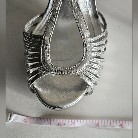 Aldo Metallic Silver Heels - Picture 9 of 9